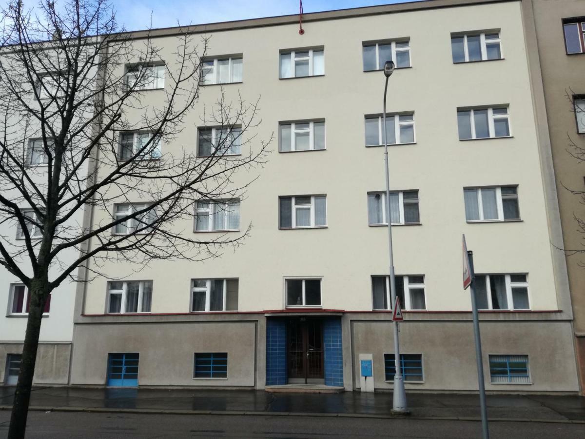 Maly Utulny Byt V Lipkach Hradec Kralove Exterior photo